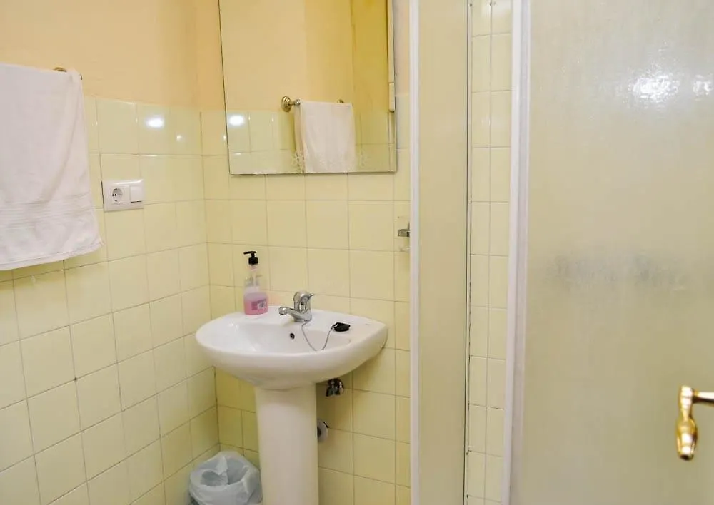 ** Hotel Pension Montorena Seville Spain